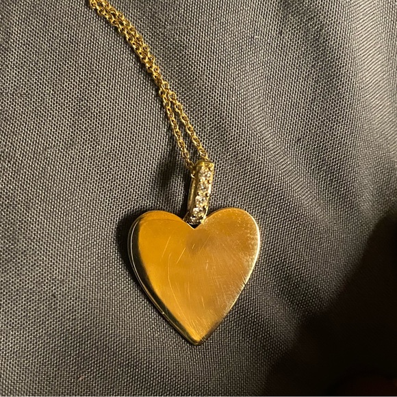 14 Kt Gold Heart Pendant with Diamond Bale Charm - Picture 3 of 6